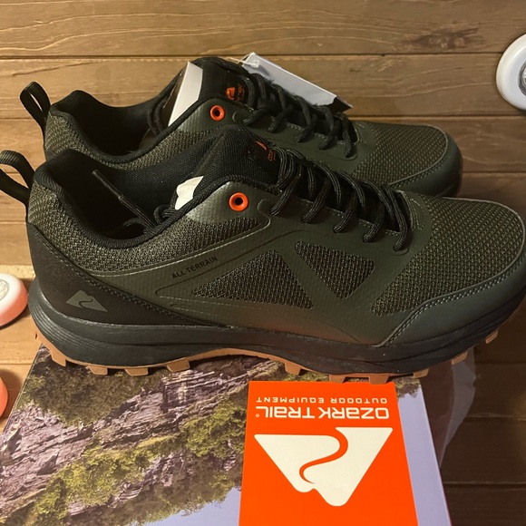 New In Box Ozark Mens trail hikers sneaker size 11.5 olive green breathable , - Picture 2 of 13